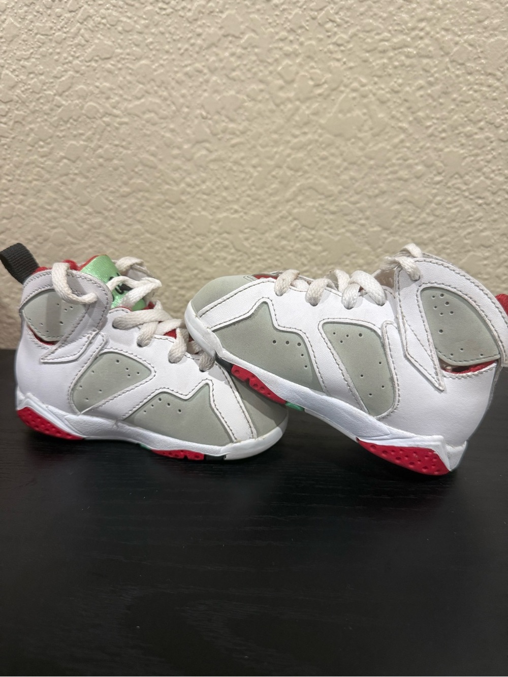 Jordan 11 Retro Low BT - Kids White and Gray High-Top Sneakers with Red Accents